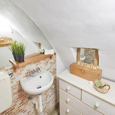 Four Bedroom Holiday In * San Remo