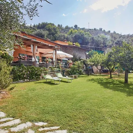 Hébergement de vacances Four Bedroom Holiday In San Remo